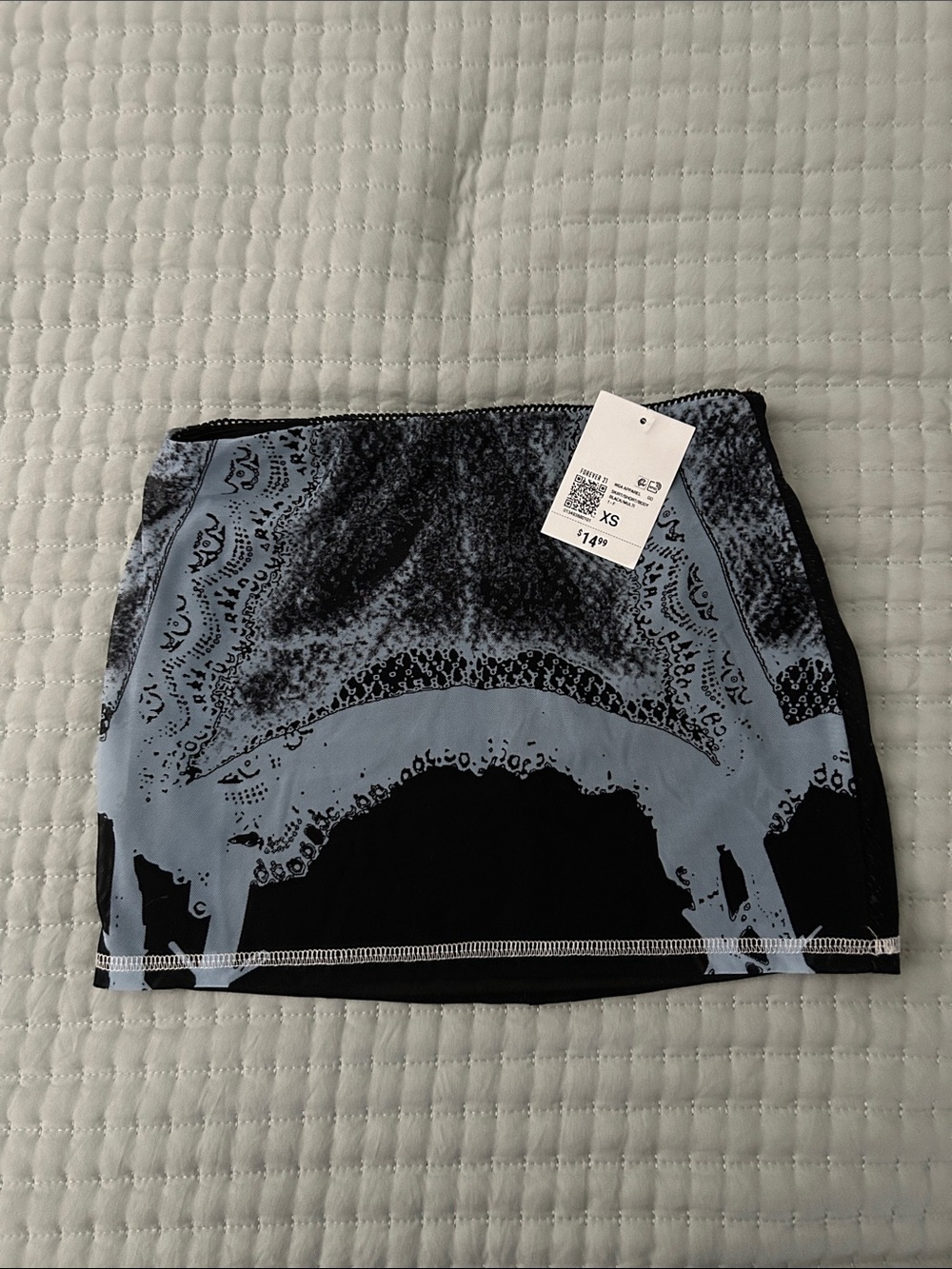 Forever 21 Black and Light Gray Patterned Mini Skirt